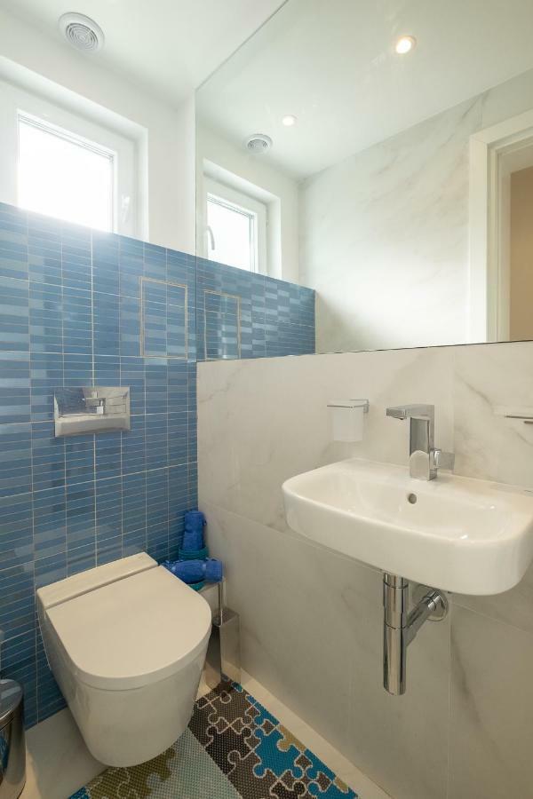 Vitosha Blvd 3-Bedroom, 2-Bathroom Lux Suite Sofia Exterior foto